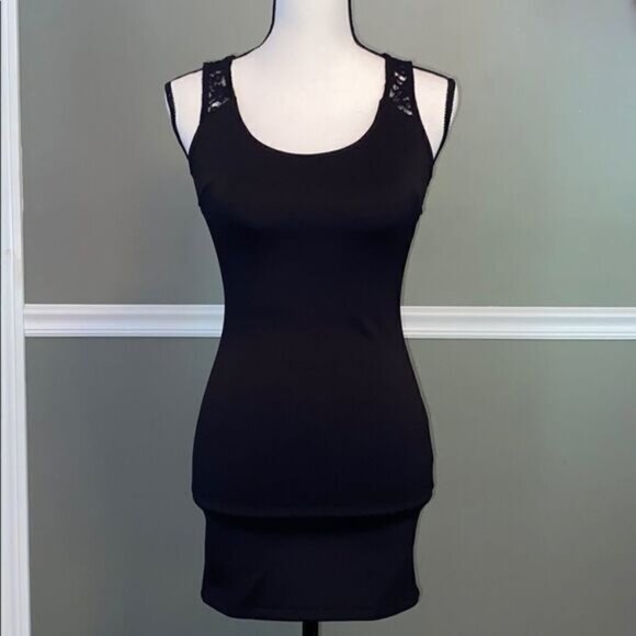 Forever 21 Black Fitted Dress - Picture 1 of 5